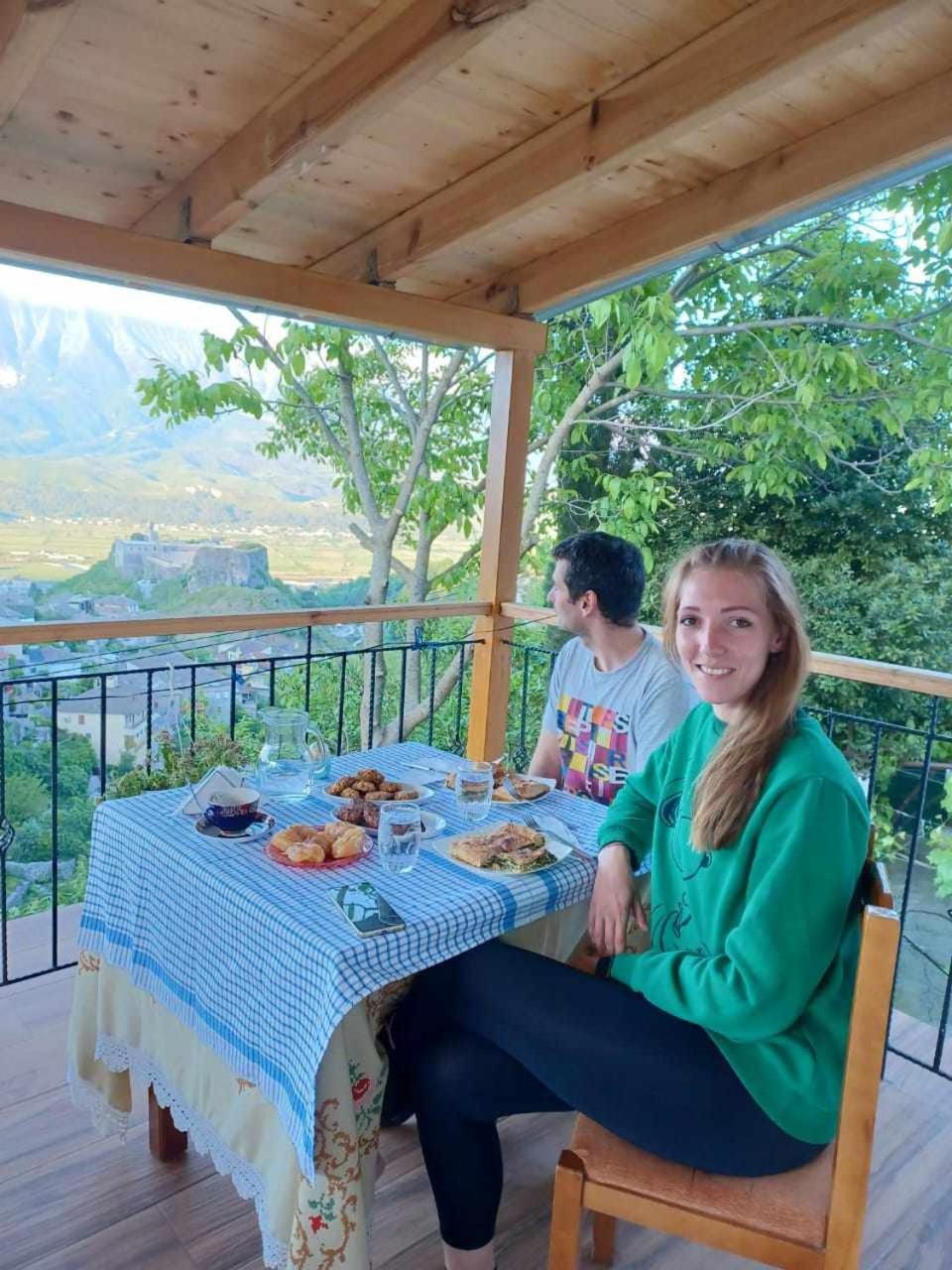 Guest House Hasko Gjirokastër Eksteriør bilde