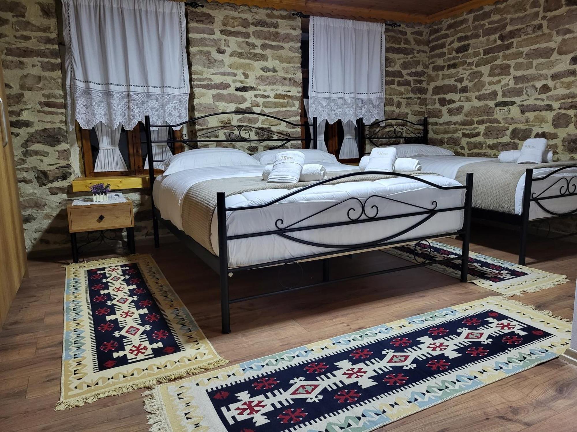 Guest House Hasko Gjirokastër Eksteriør bilde